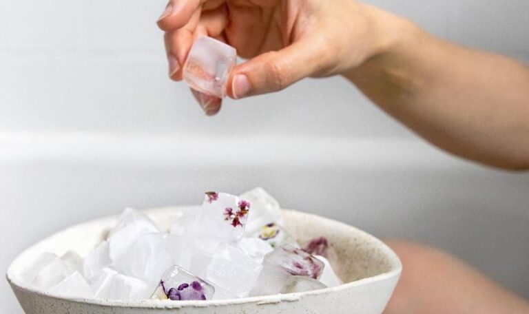 Ice Bath Vs Sauna: 7 Differences, Which One Is The Best?