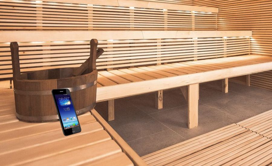 can phone go in sauna
